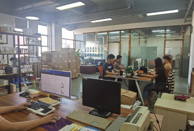 Οικιακή μπαταρία UVC φωτεινό αποστειρωτήρα έξυπνη τοιχώδης οδοντόβουρτσα απολυμαντικό 12